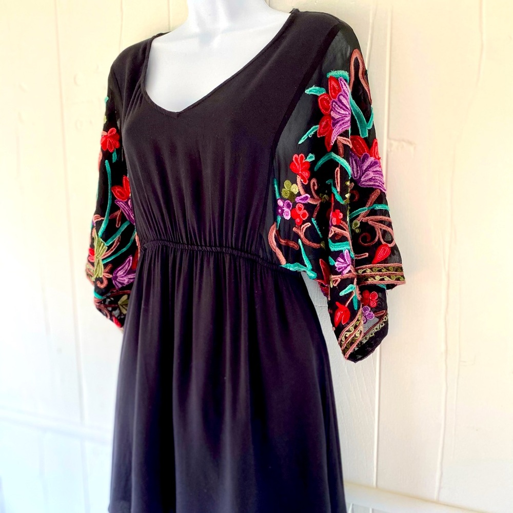 Embroidered Floral Kimono-Sleeved Dress